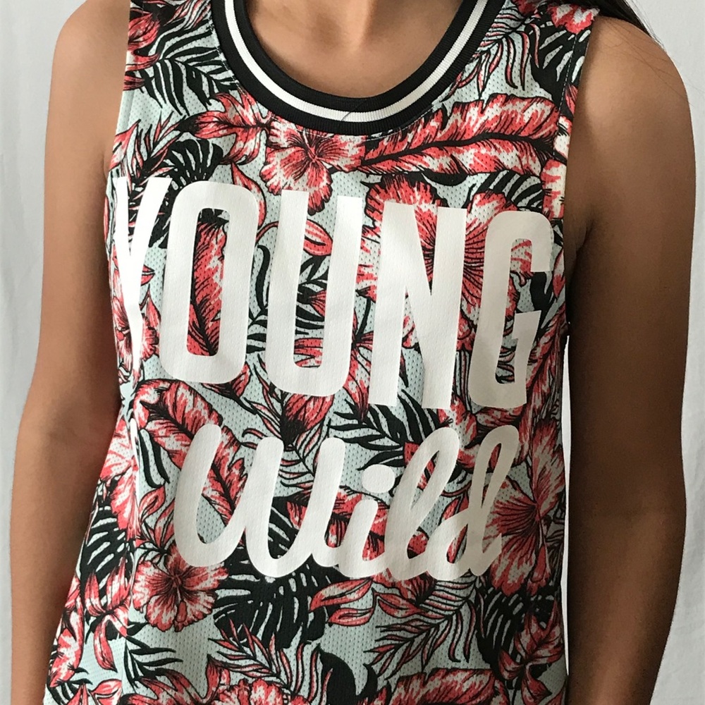 Tropical H&M jersey.